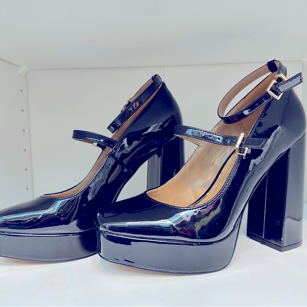 New Jessica Simpson Pumps